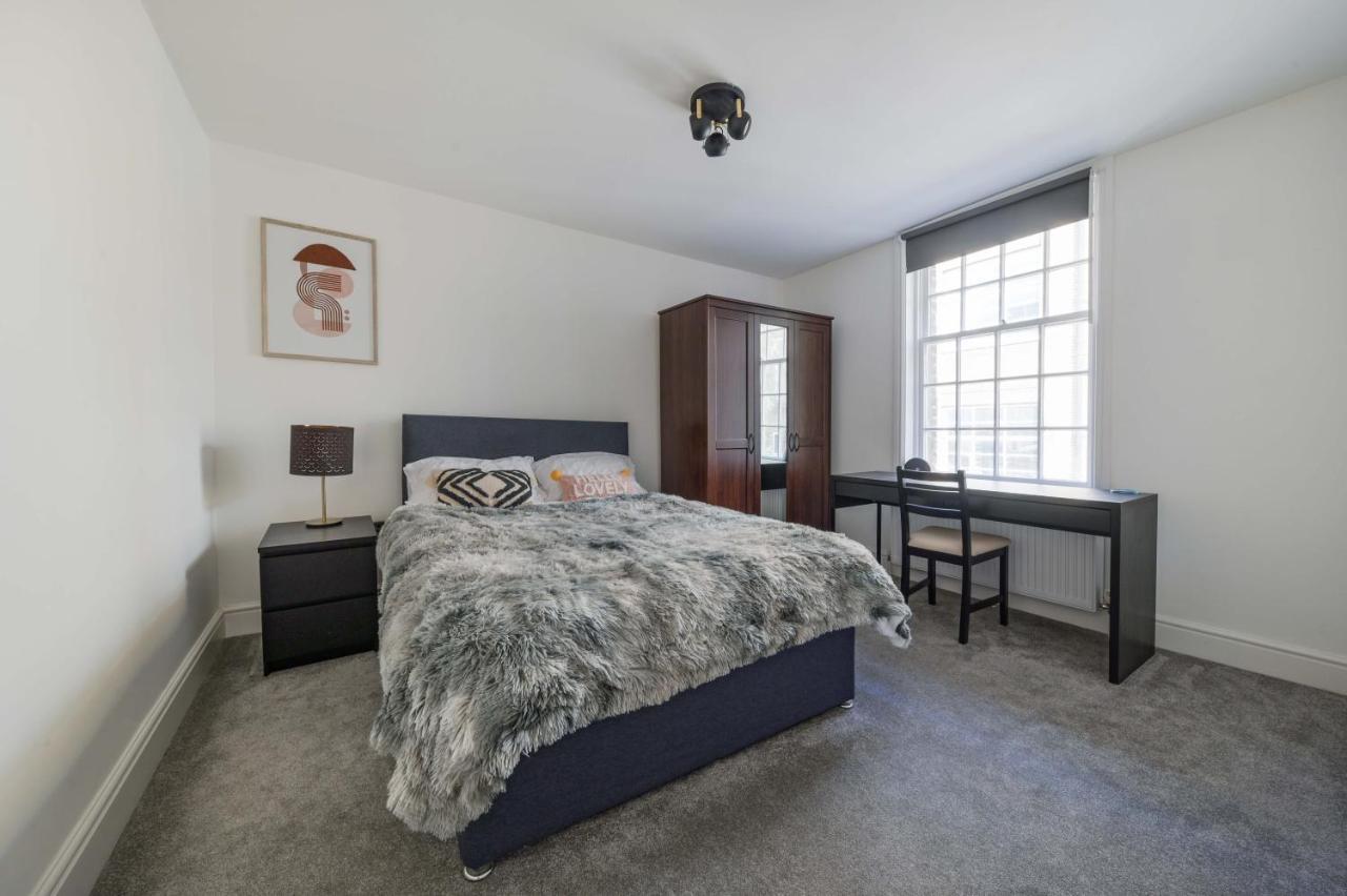 Charming Newly Refurb 2-Bed 2-Bath Whole Apartment Near Hyde Park & Kensington, Prime Paddington Location Zone 1 London Ngoại thất bức ảnh